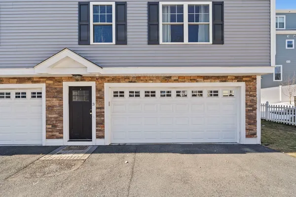 $649,000 | 51 Branch Street, Unit 3, Quincy, MA 02169