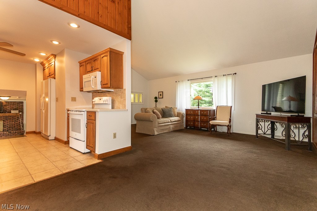 10041 Chardon Road Chardon, OH 44024 - Photo 13 of 48 Gallery Image 13