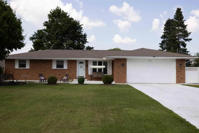 $299,999 | 4110 3rd Road, Bremen, IN 46506