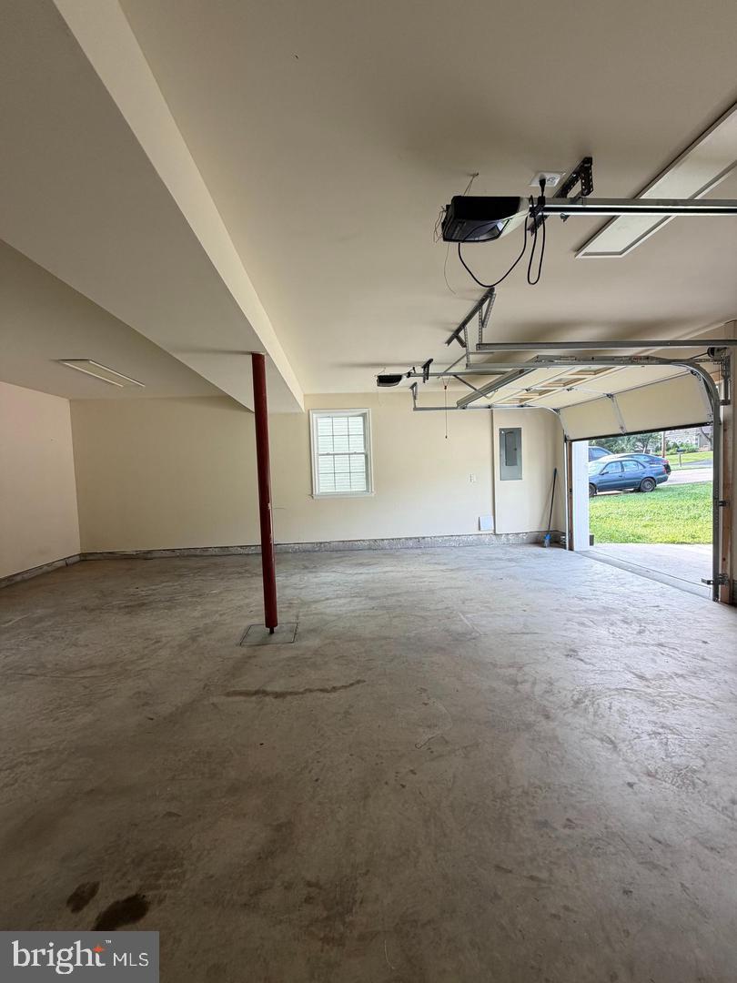 8112 Leland Road Manassas, VA 20111 - Photo 18 of 19 Gallery Image 18