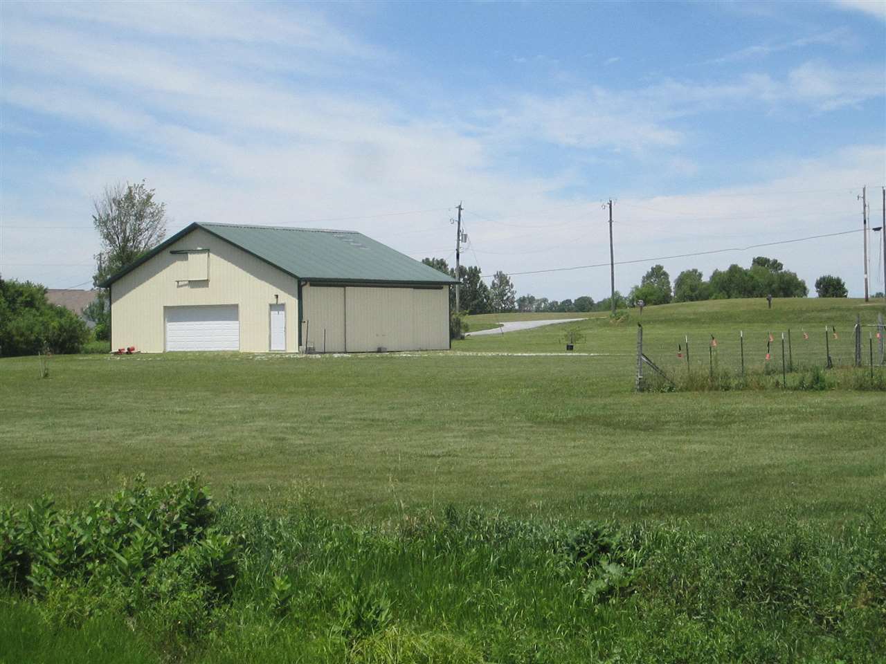 10904 North County Line Road East Spencerville, IN 46788 - Photo 3 of 33 Gallery Image 3