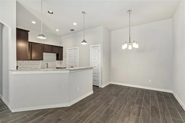 $1,595 | 334 Creekside Curve, New Braunfels, TX 78130