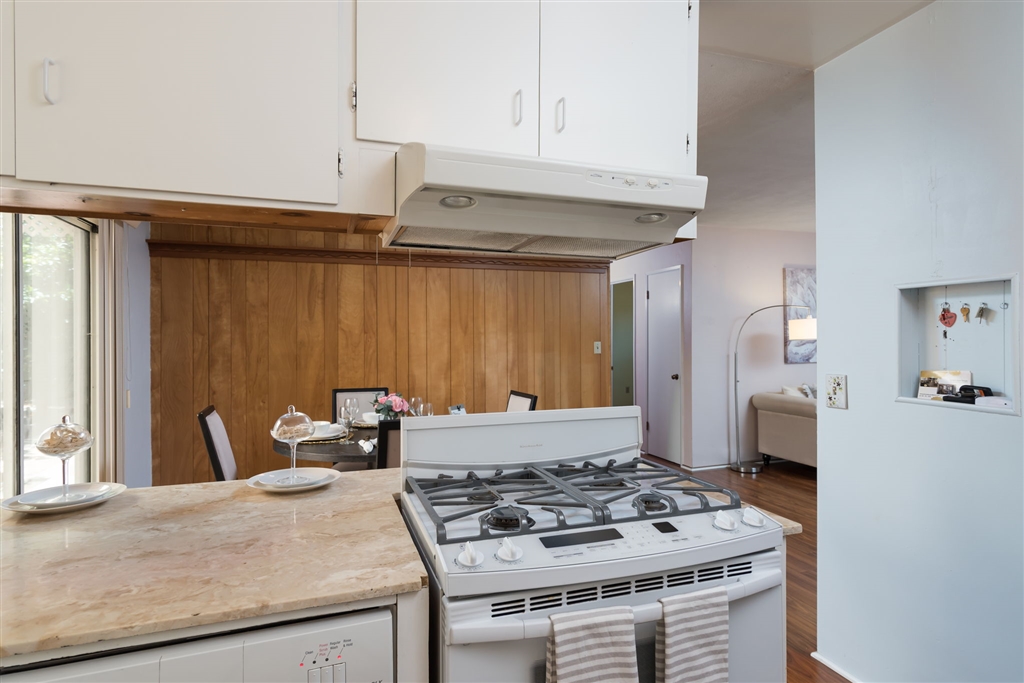 9122 Westhill Road Lakeside, CA 92040 - Photo 11 of 25 Gallery Image 11