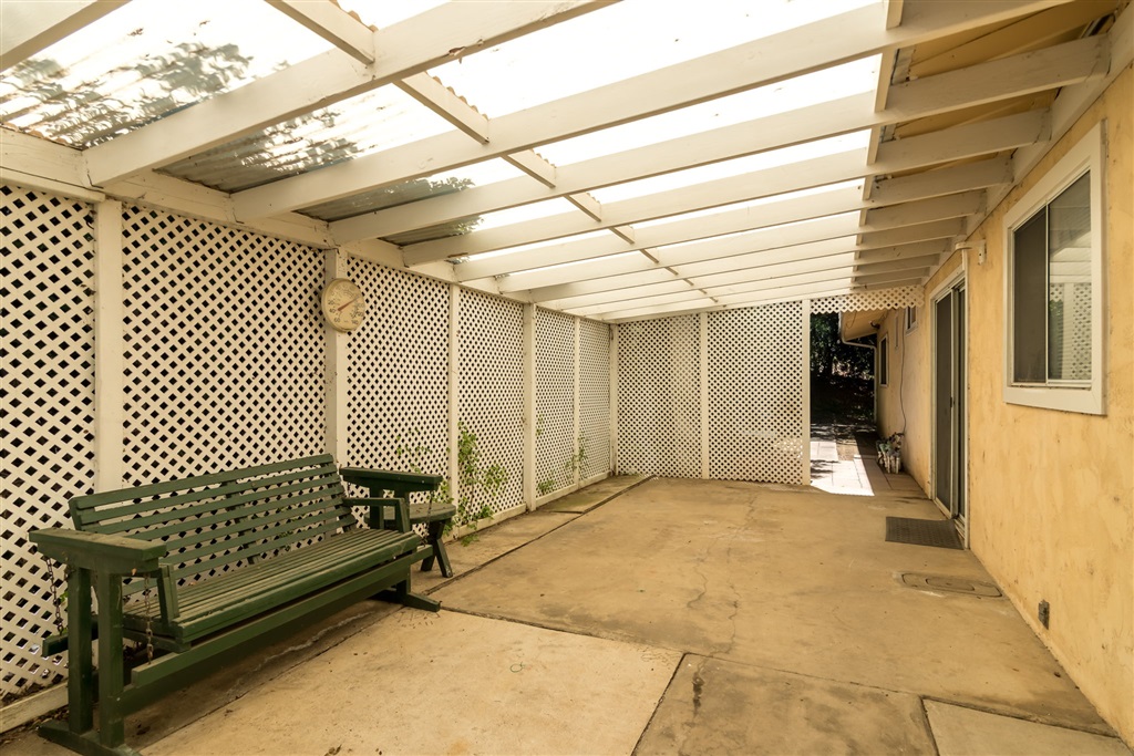 9122 Westhill Road Lakeside, CA 92040 - Photo 19 of 25 Gallery Image 19