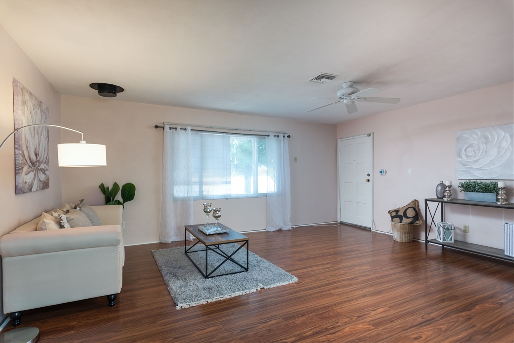 9122 Westhill Road Lakeside, CA 92040 - Photo 4 of 25 Gallery Image 4
