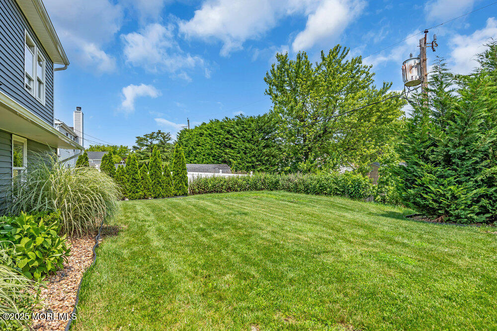 590 Lloyd Road Aberdeen, NJ 07747 - Photo 43 of 71 a view of a garden