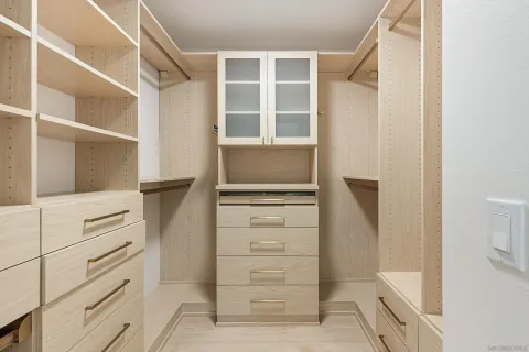 a view of walk in closet