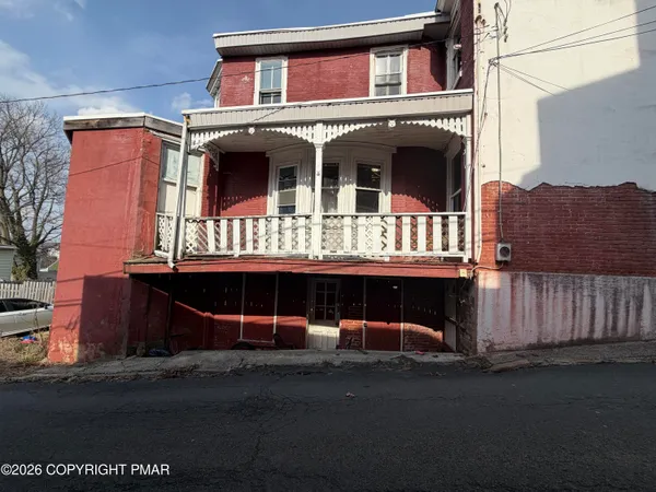 $120,000 | 622 Mahantongo Street, Pottsville, PA 17901