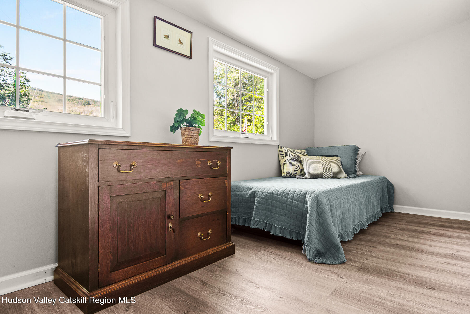 142 Conklin Brook Road Andes, NY 13731 - Photo 14 of 20 13 Int Guest bedroom 1