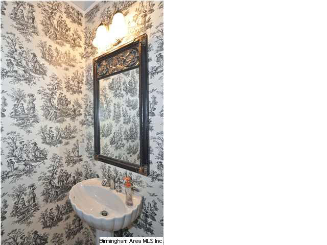 1050 Columbiana Road Birmingham, AL 35209 - Photo 13 of 26
