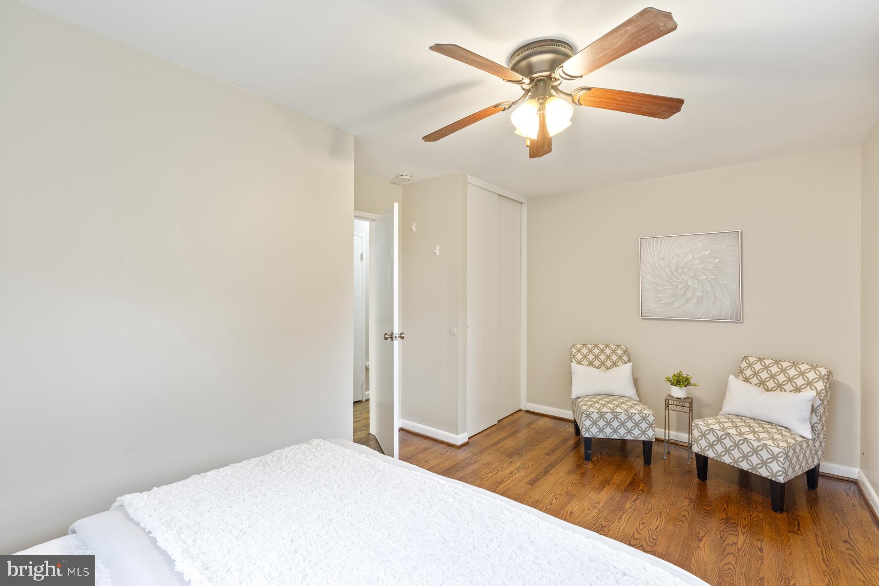 11901 Ashley Drive Rockville, MD 20852 - Photo 21 of 39