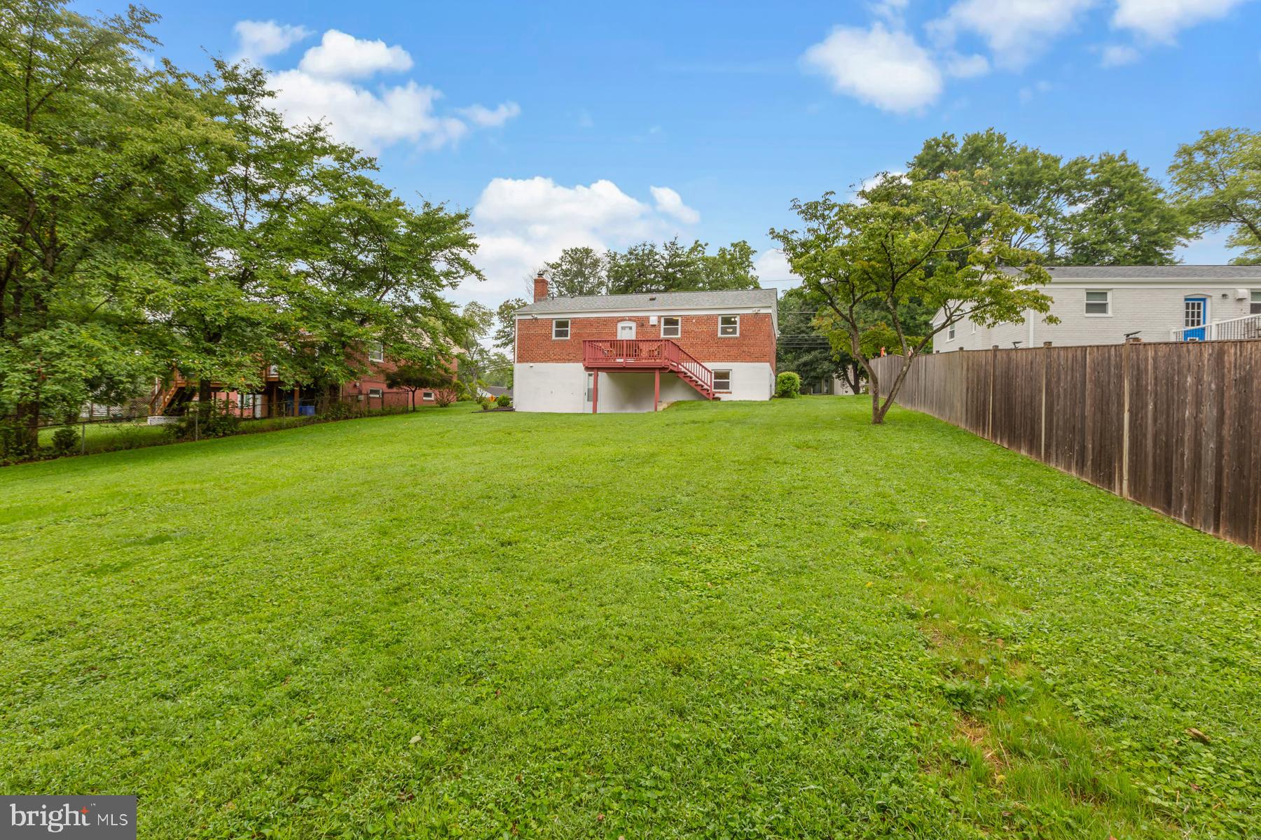 11901 Ashley Drive Rockville, MD 20852 - Photo 34 of 39