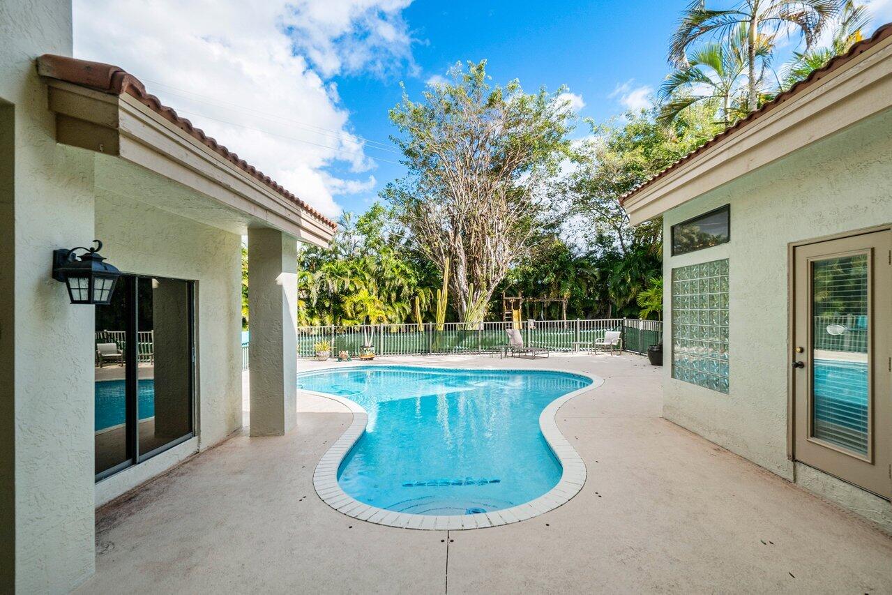 4898 Northwest 25th Way Boca Raton, FL 33434 - Photo 28 of 42 028-4898Northwest25thWay-BocaRaton-FL-33