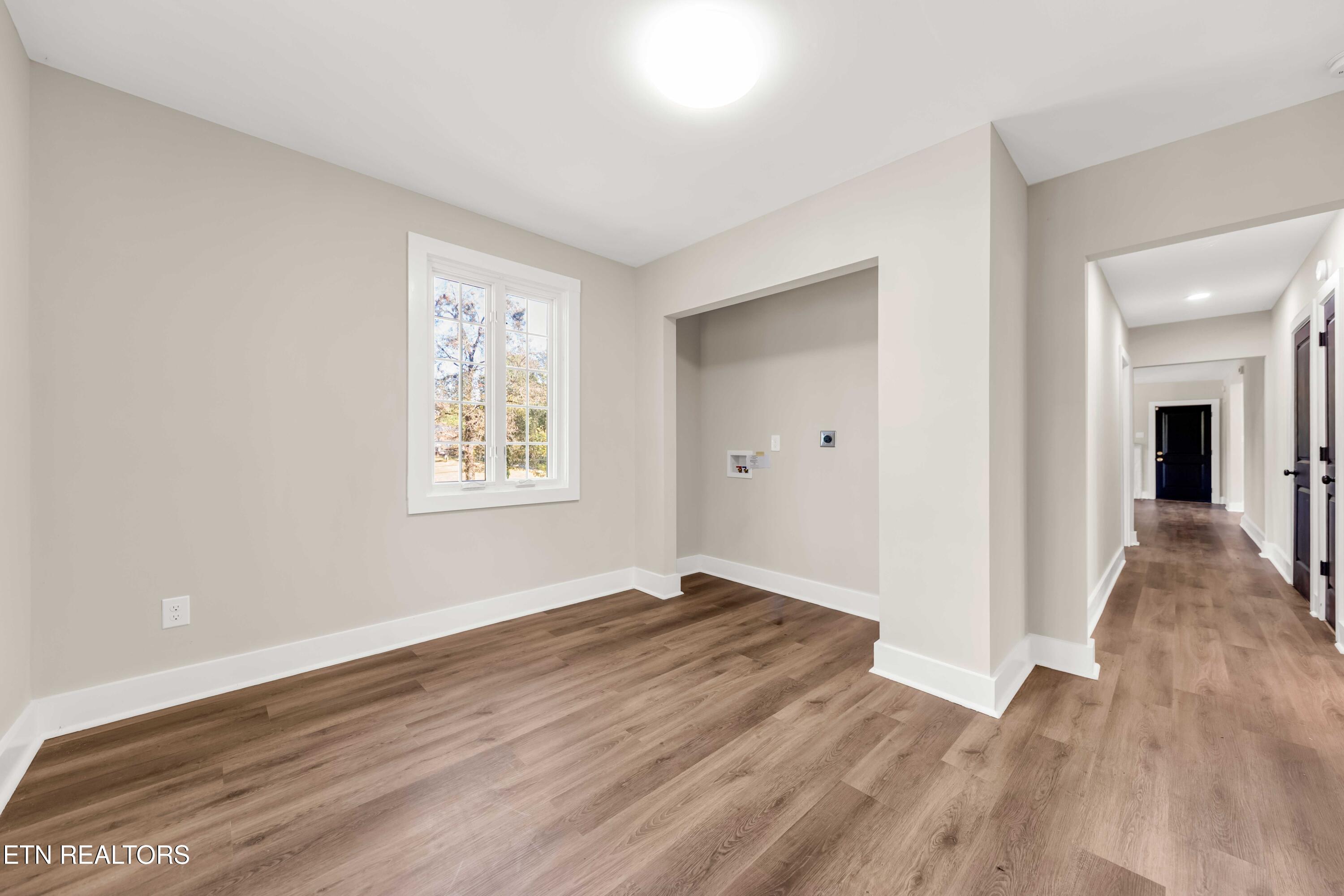 1441 Roberson Spring Road Loudon, TN 37774 - Photo 11 of 26 ROB_8466