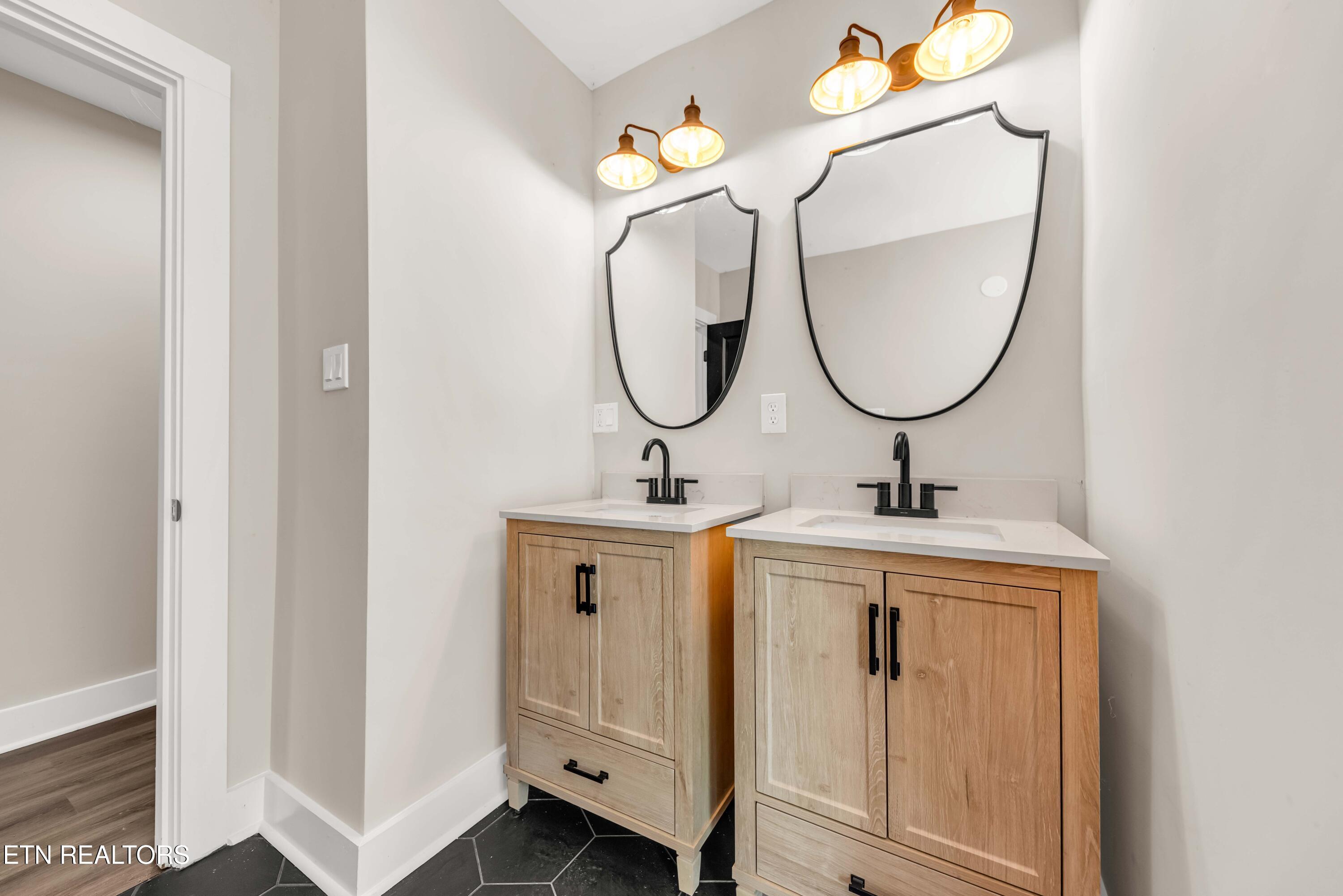 1441 Roberson Spring Road Loudon, TN 37774 - Photo 12 of 26 ROB_8479