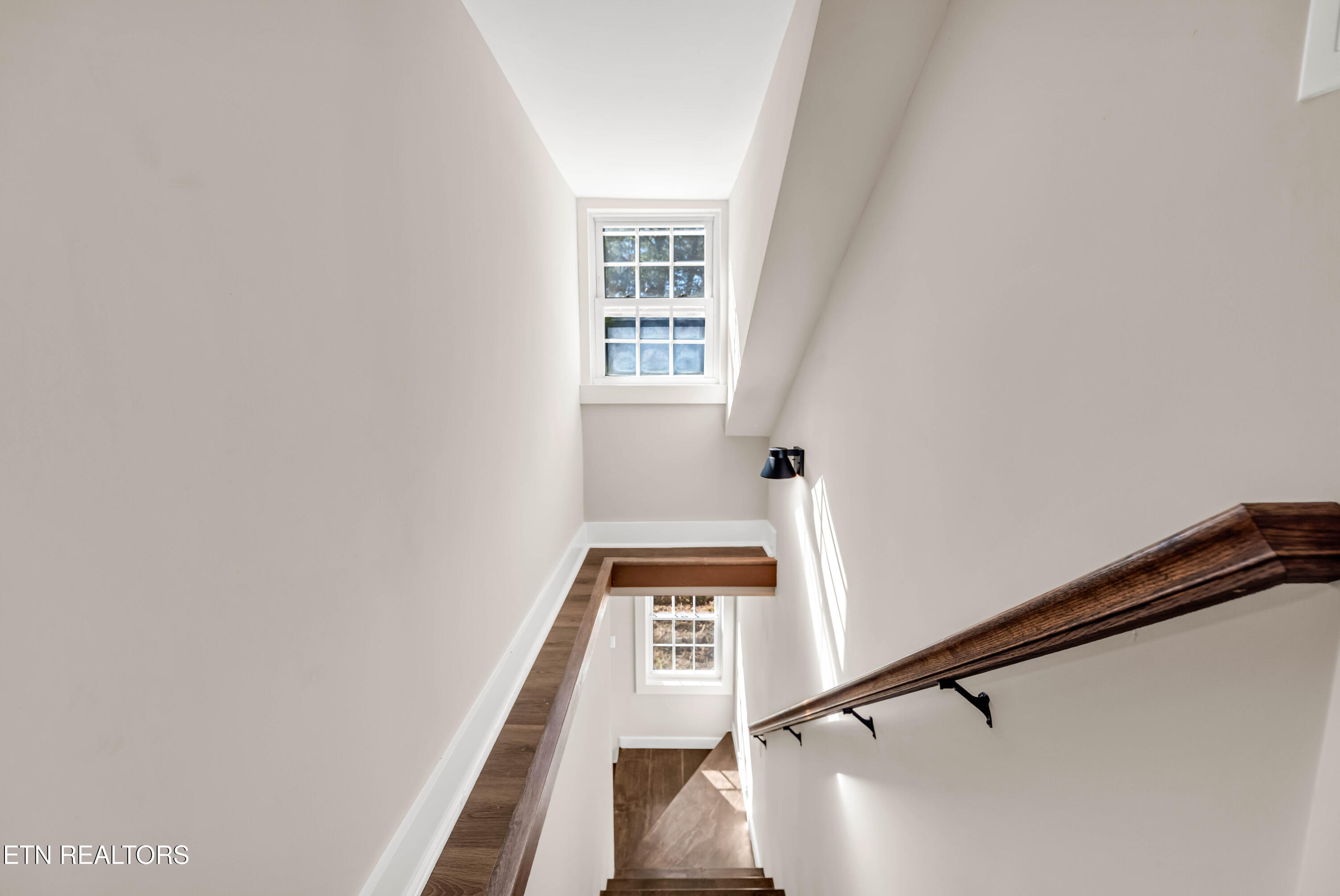 1441 Roberson Spring Road Loudon, TN 37774 - Photo 17 of 26 ROB_8506