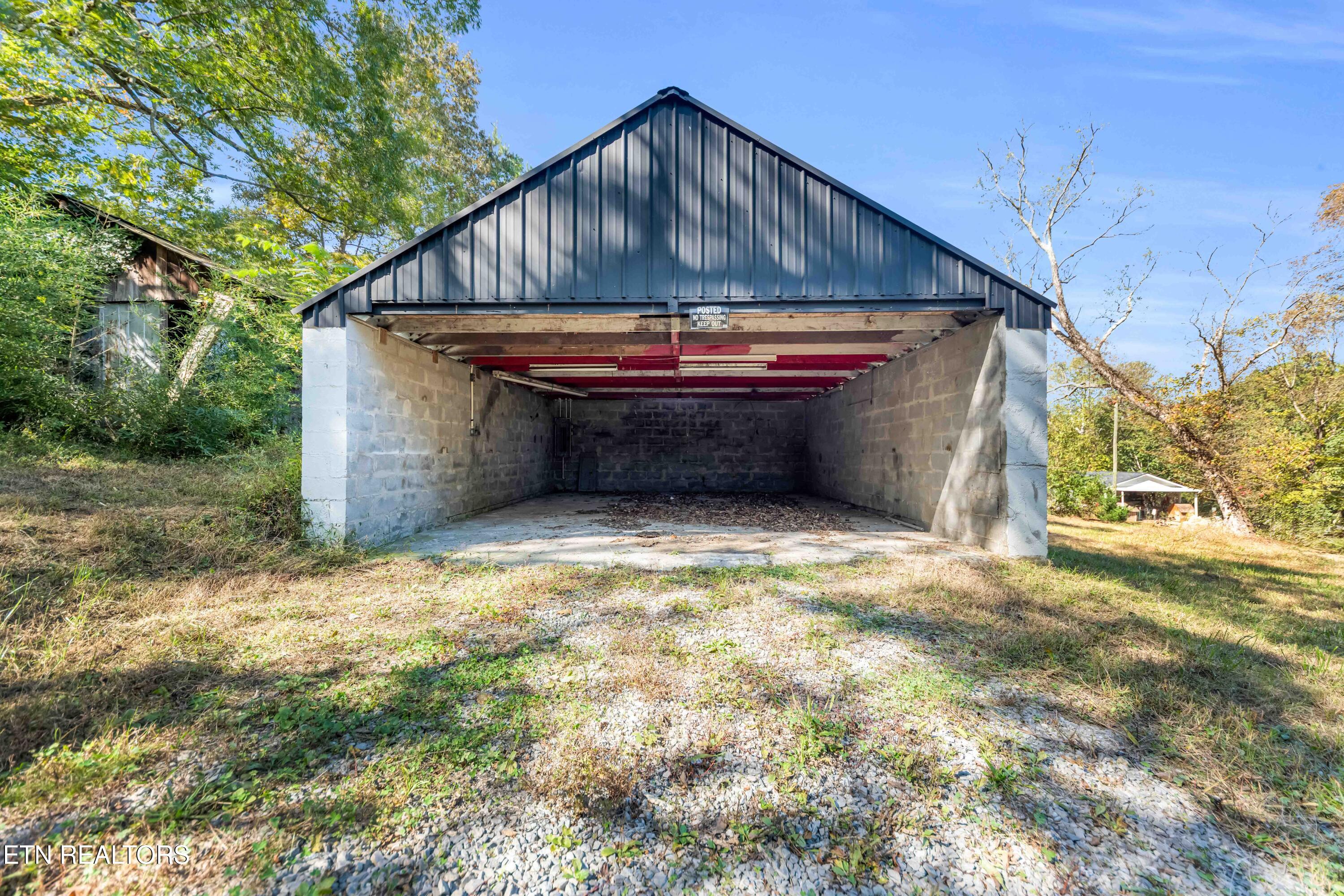 1441 Roberson Spring Road Loudon, TN 37774 - Photo 20 of 26 ROB_8531