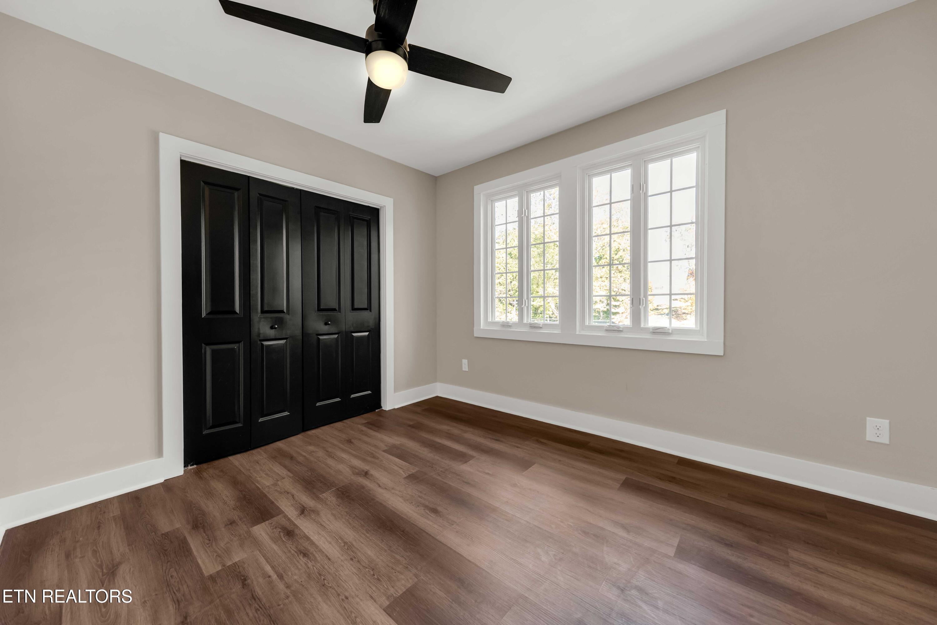 1441 Roberson Spring Road Loudon, TN 37774 - Photo 9 of 26 ROB_8462