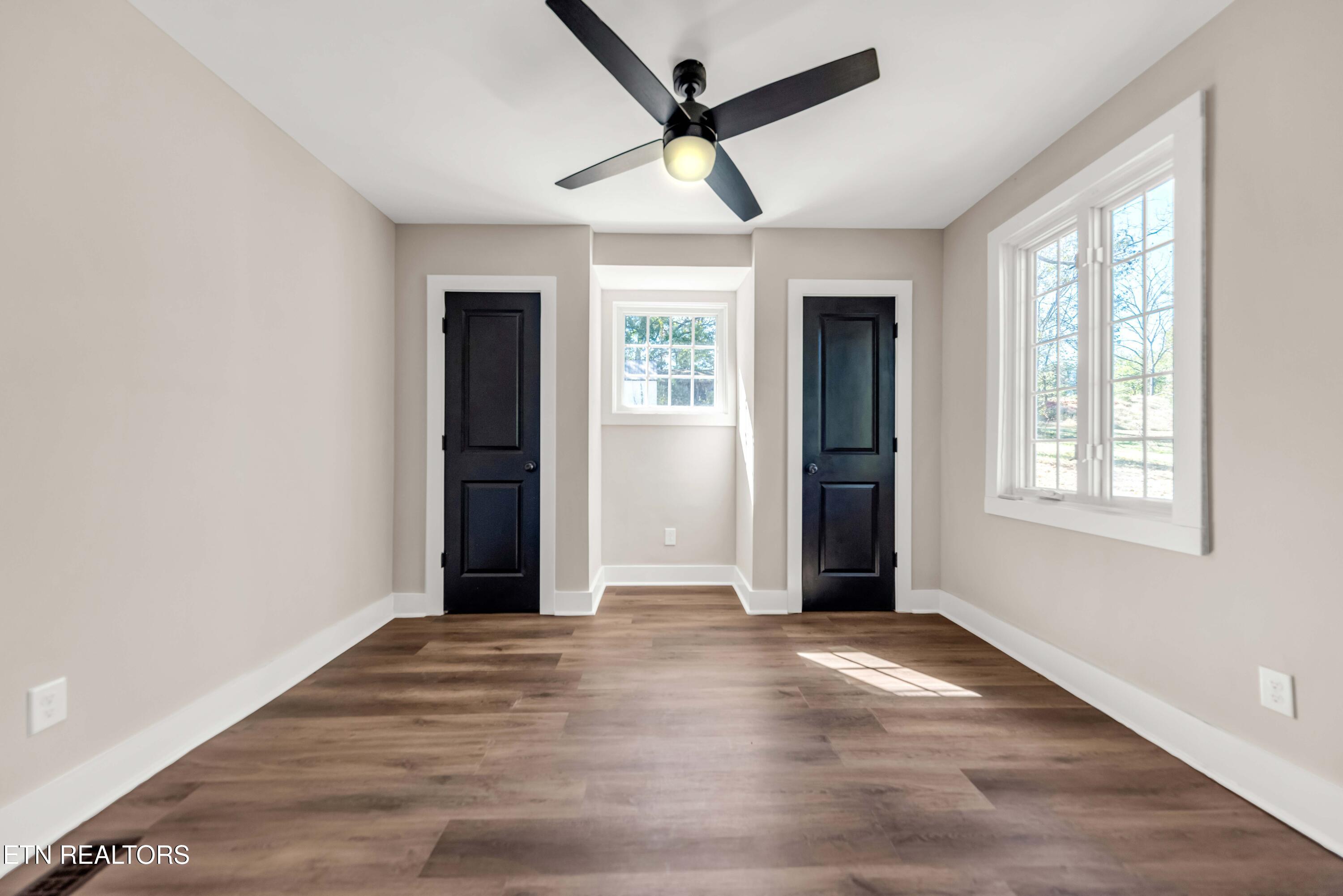 1441 Roberson Spring Road Loudon, TN 37774 - Photo 10 of 26 ROB_8471