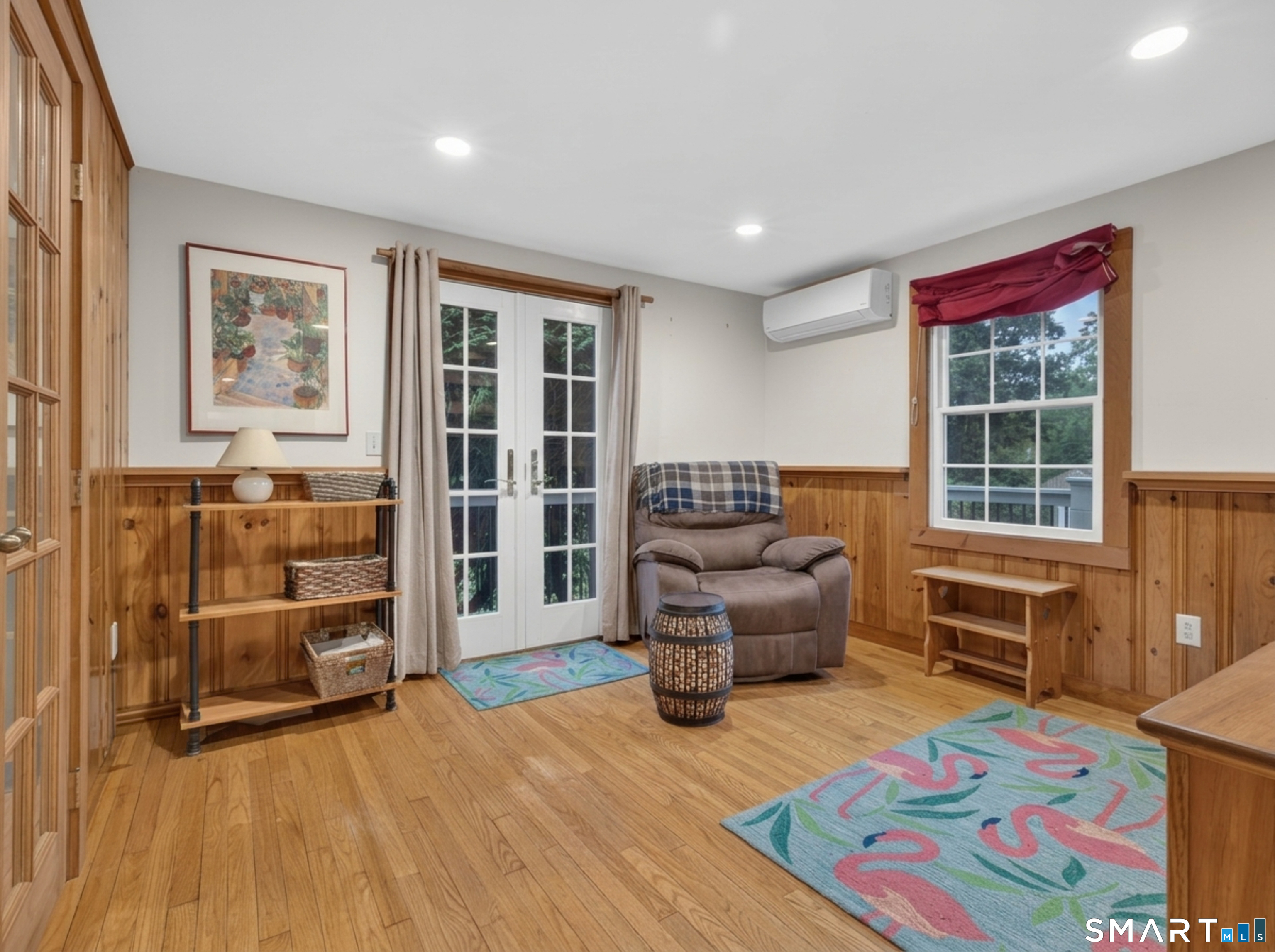 170 Dennison Road Westbrook, CT 06498 - Photo 13 of 40 Sitting room off the first floor bedroom