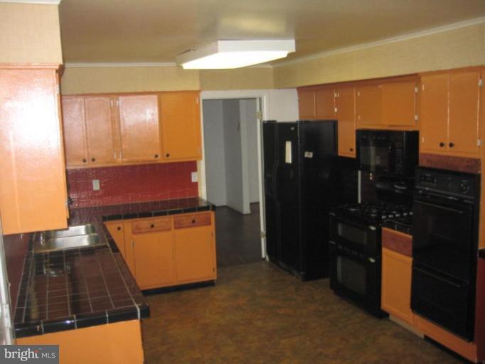 3714 Lanamer Road Randallstown, MD 21133 - Photo 16 of 24 Kitchen