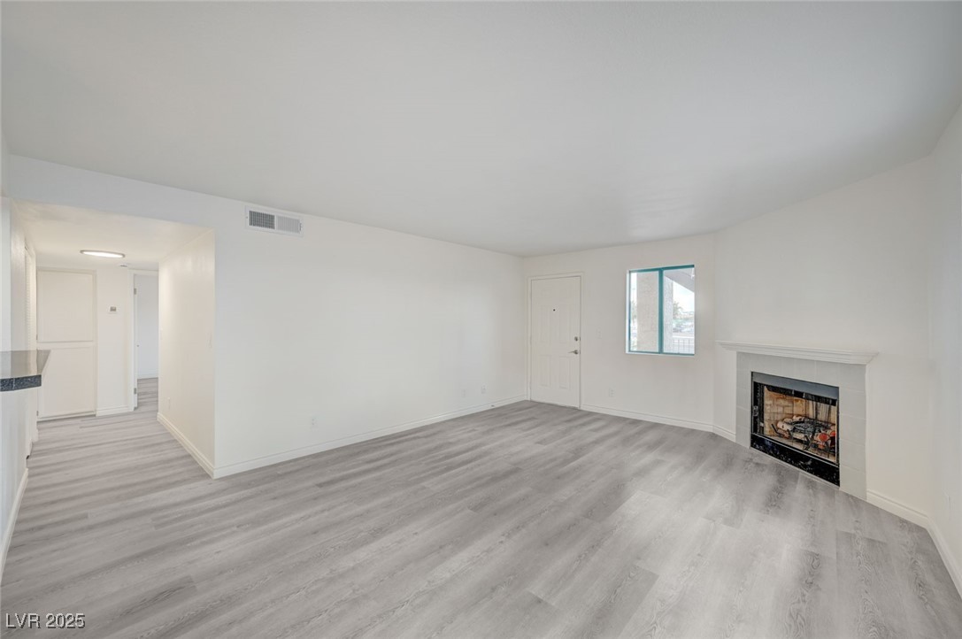 1575 West Warm Springs Road, Unit 114 Henderson, NV 89014 - Photo 3 of 32 Gallery Image 3
