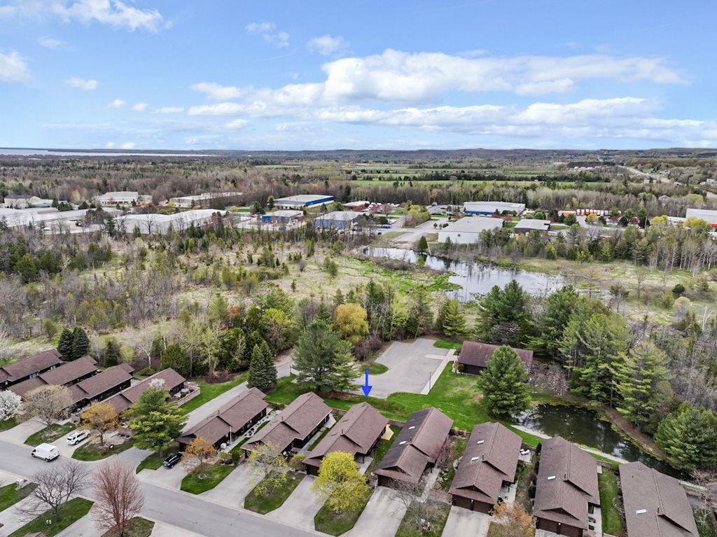 2130 East Hammond Road, Unit 82 Traverse City, MI 49686 - Photo 2 of 42