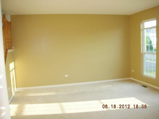 340 Stonegate Road Bolingbrook, IL 60440 - Photo 2 of 7