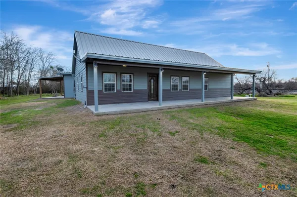 $649,900 | 52 Old Bloomington Road North, Victoria, TX 77905