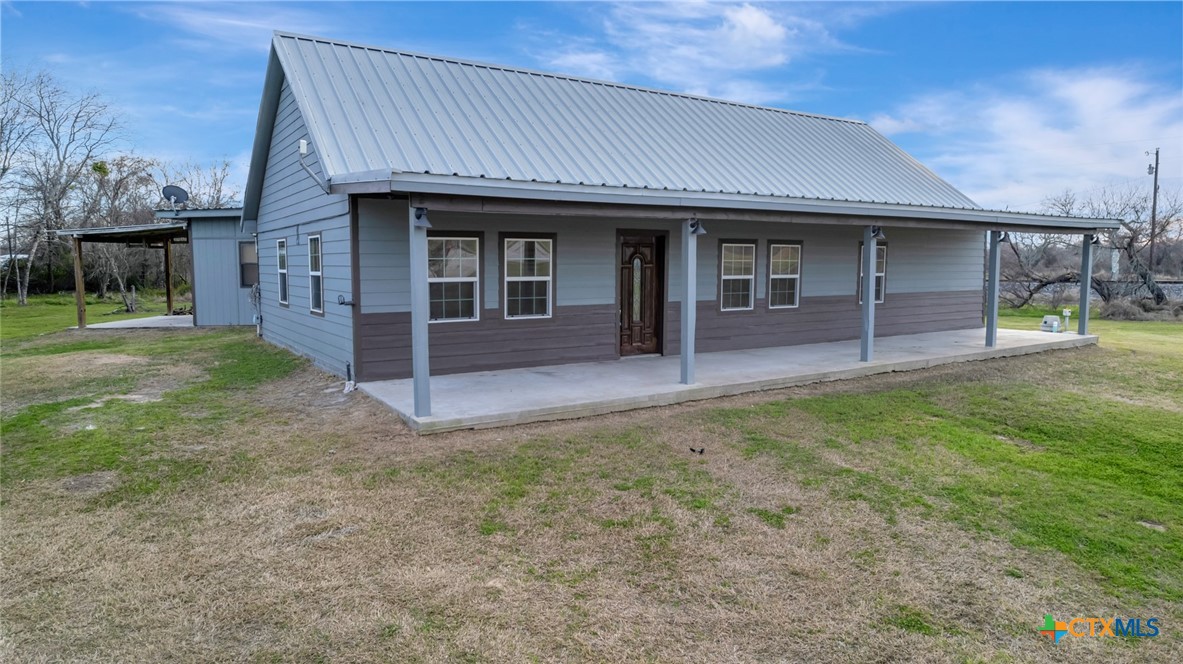 52 Old Bloomington Road North Victoria, TX 77905 - Photo 2 of 27