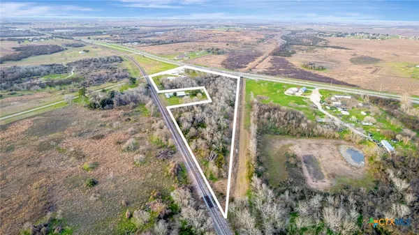 $649,900 | 52 Old Bloomington Road North, Victoria, TX 77905