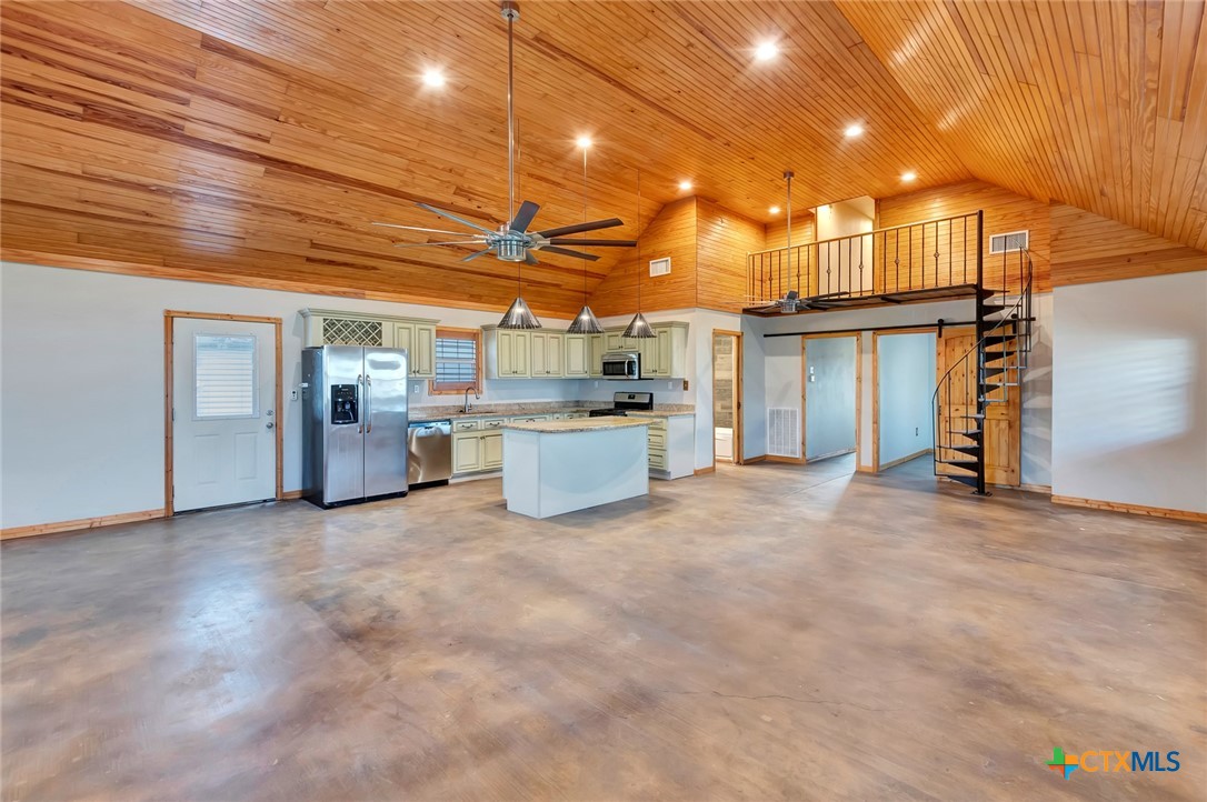 52 Old Bloomington Road North Victoria, TX 77905 - Photo 5 of 27