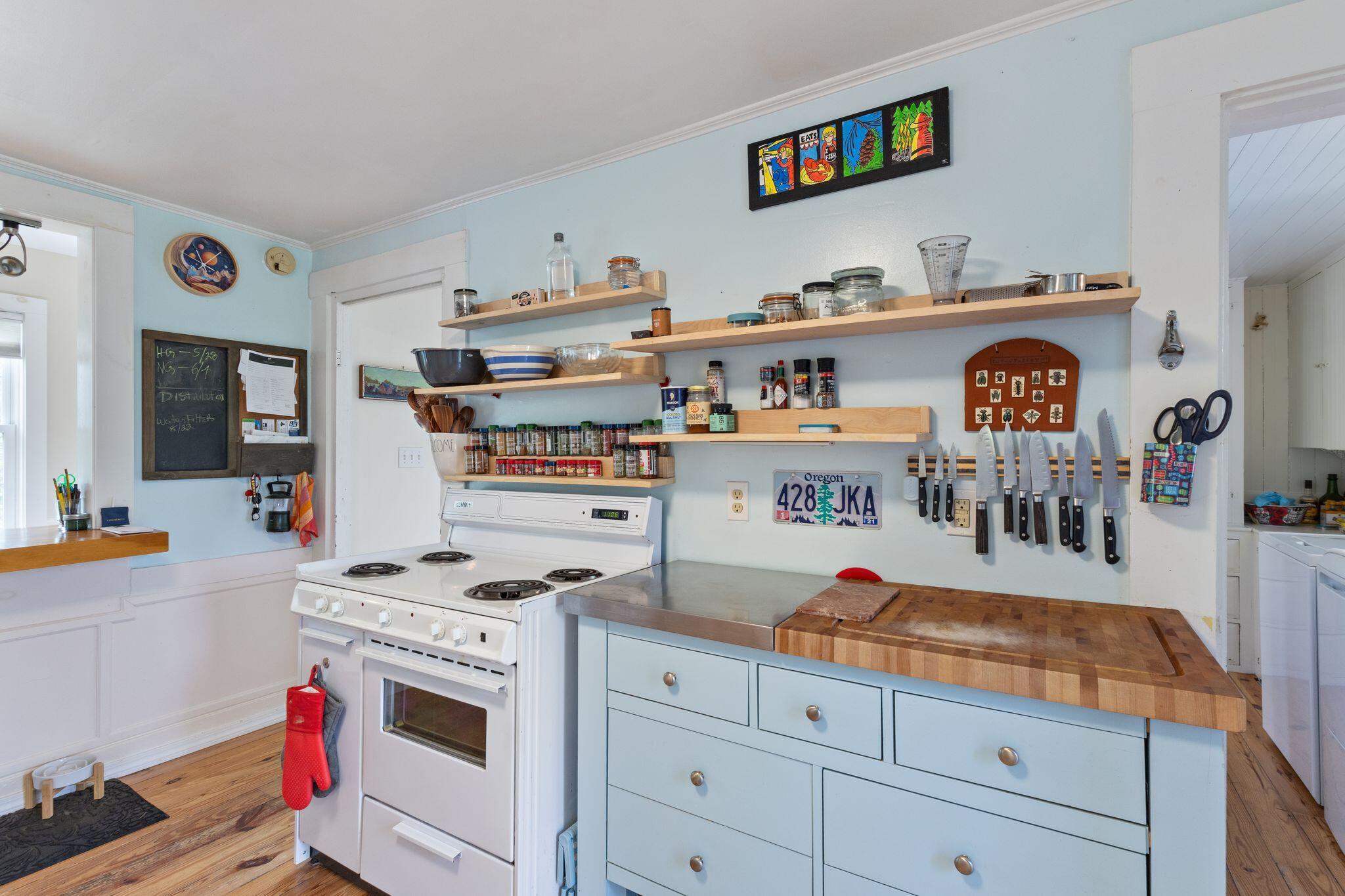 26 Corliss Street Bath, ME 04530 - Photo 23 of 65 26_Corliss_St_068