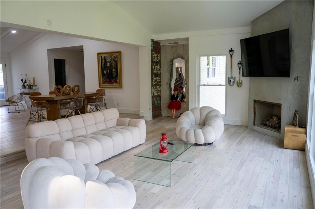 15590 South Thompson Road Milton, GA 30004 - Photo 8 of 31