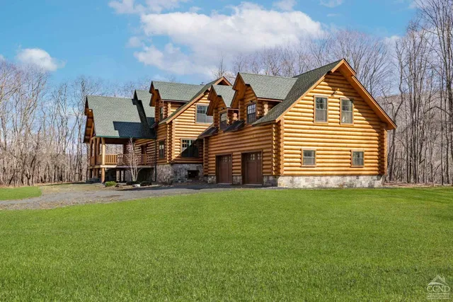 $1,699,000 | 102 Thunderbird Terrace, Windham, NY 12496