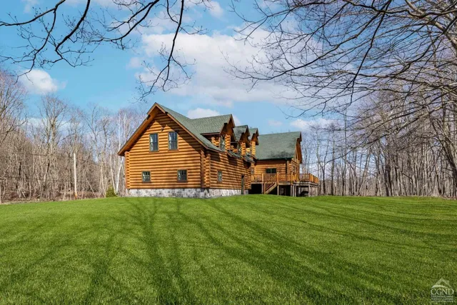 $1,699,000 | 102 Thunderbird Terrace, Windham, NY 12496