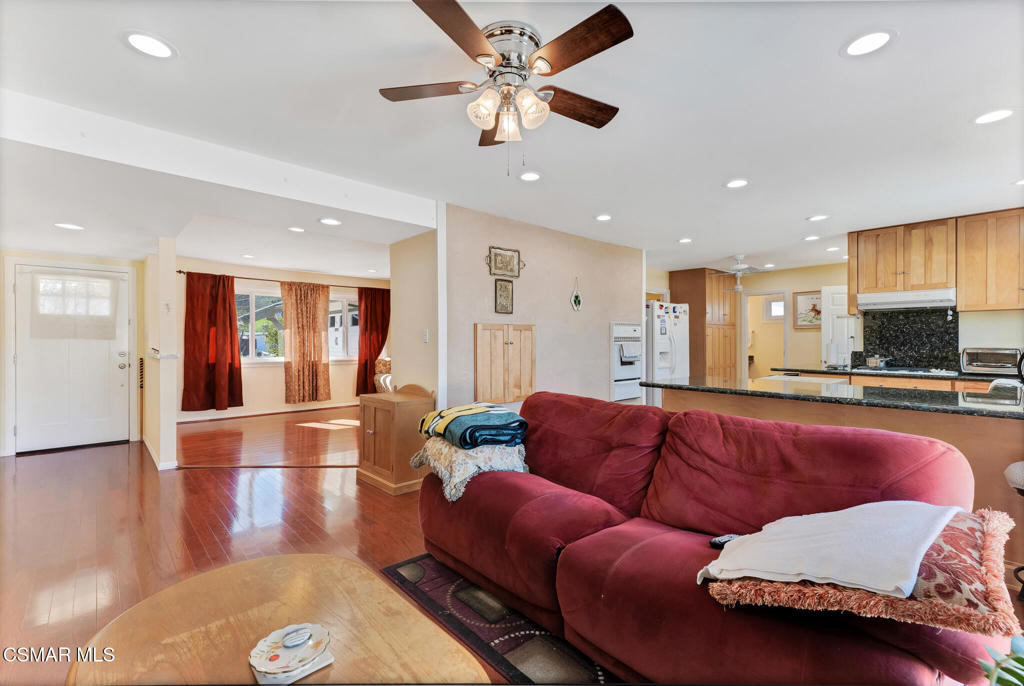 417 Columbia Road Thousand Oaks, CA 91360 - Photo 15 of 31