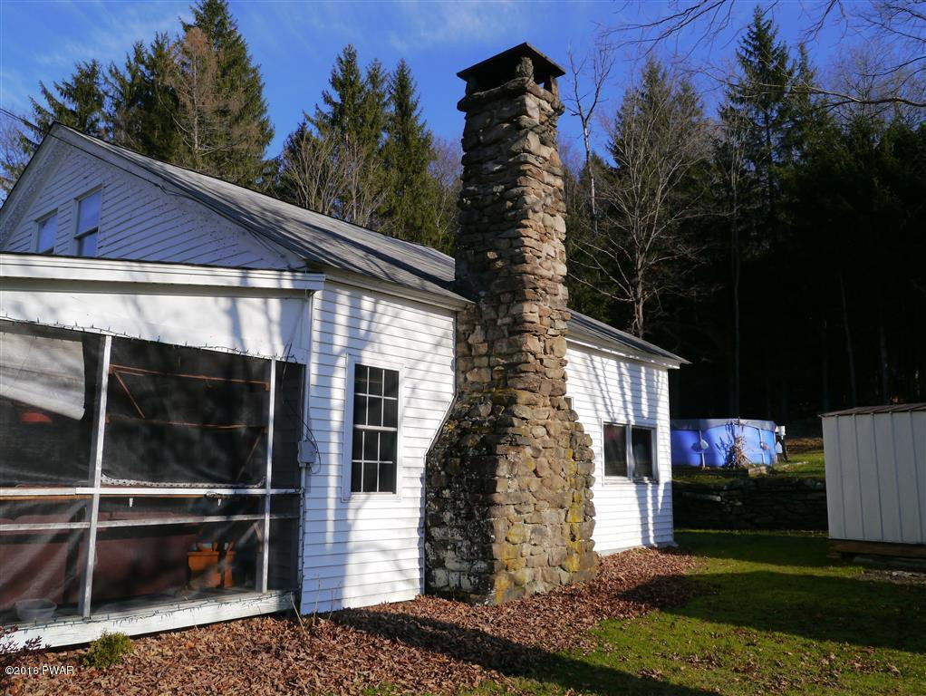 84 River Road Prompton, PA 18456 - Photo 3 of 16