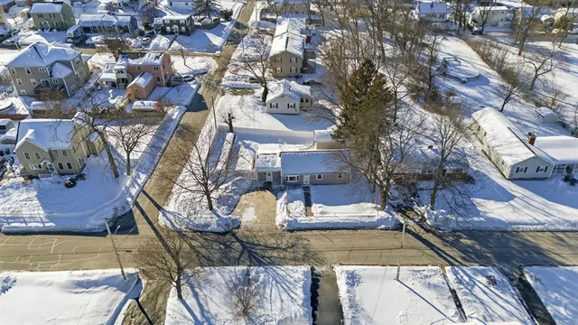 $595,000 | 206 Burnham Road, Lowell, MA 01852