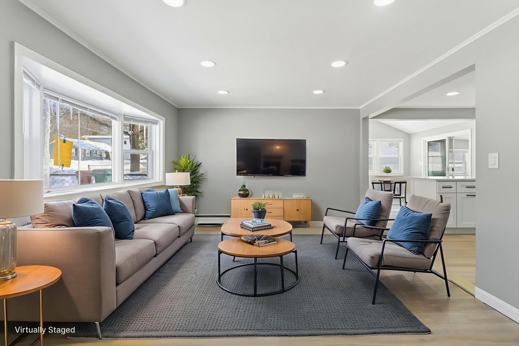 206 Burnham Road Lowell, MA 01852 - Photo 10 of 25