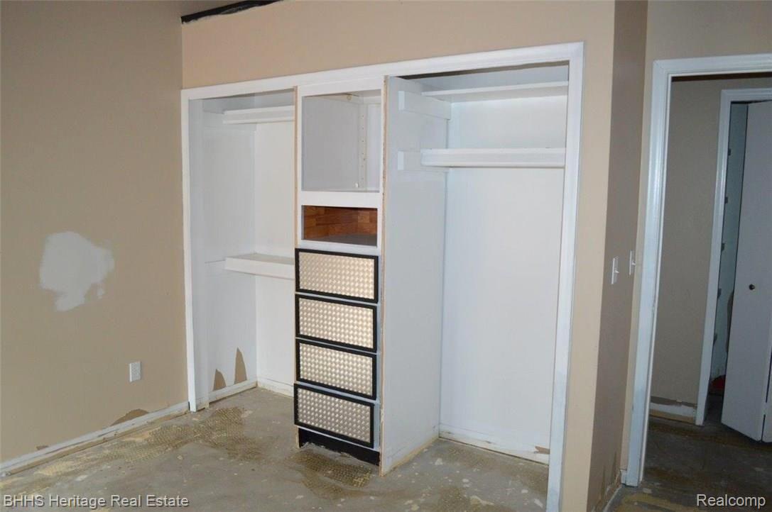 9209 Maltby Road Brighton, MI 48116 - Photo 18 of 35 Bedroom 2.jpg