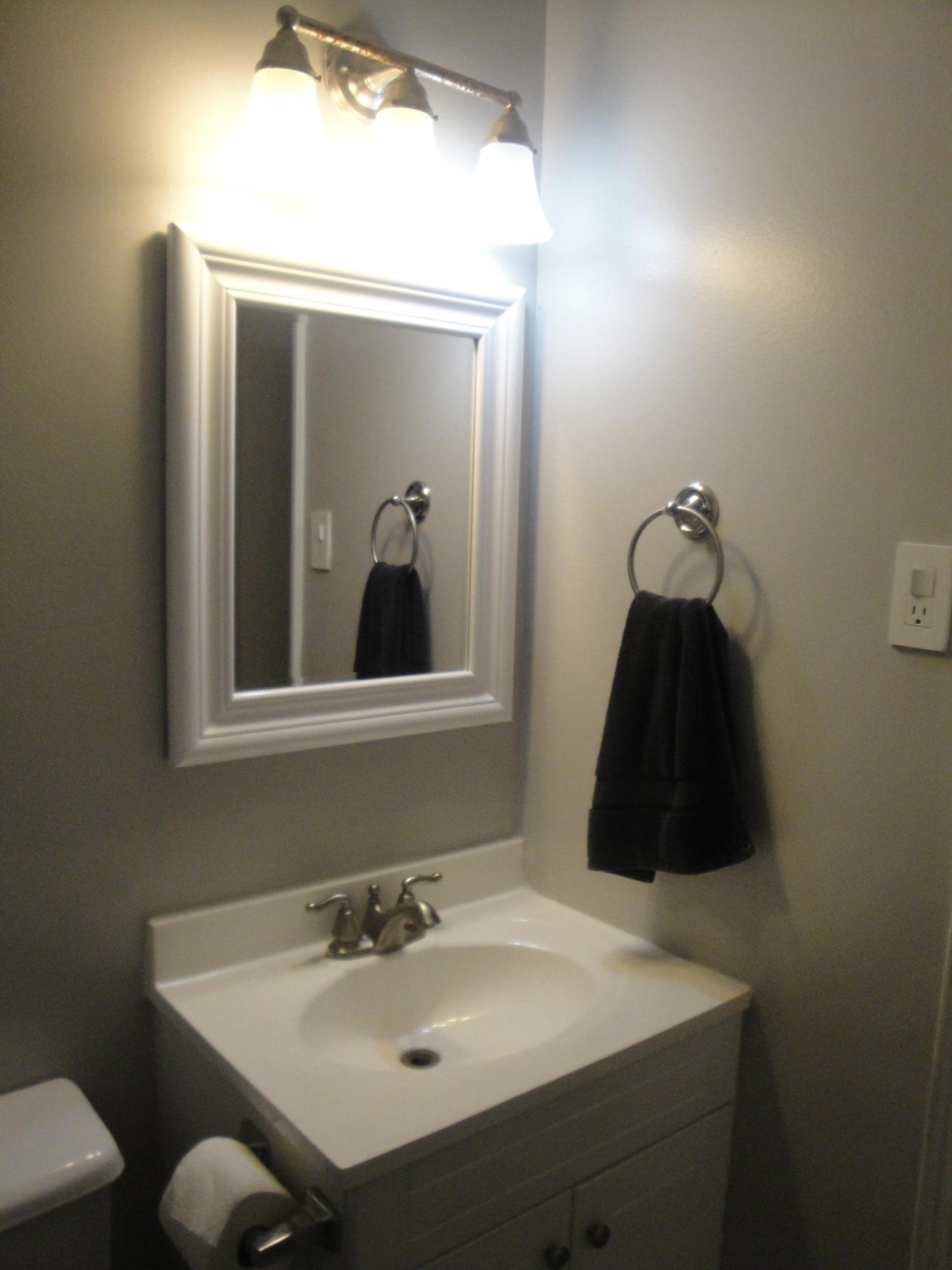 125 Parsons Road Oak Ridge, TN 37830 - Photo 17 of 40 Bathroom Vanity