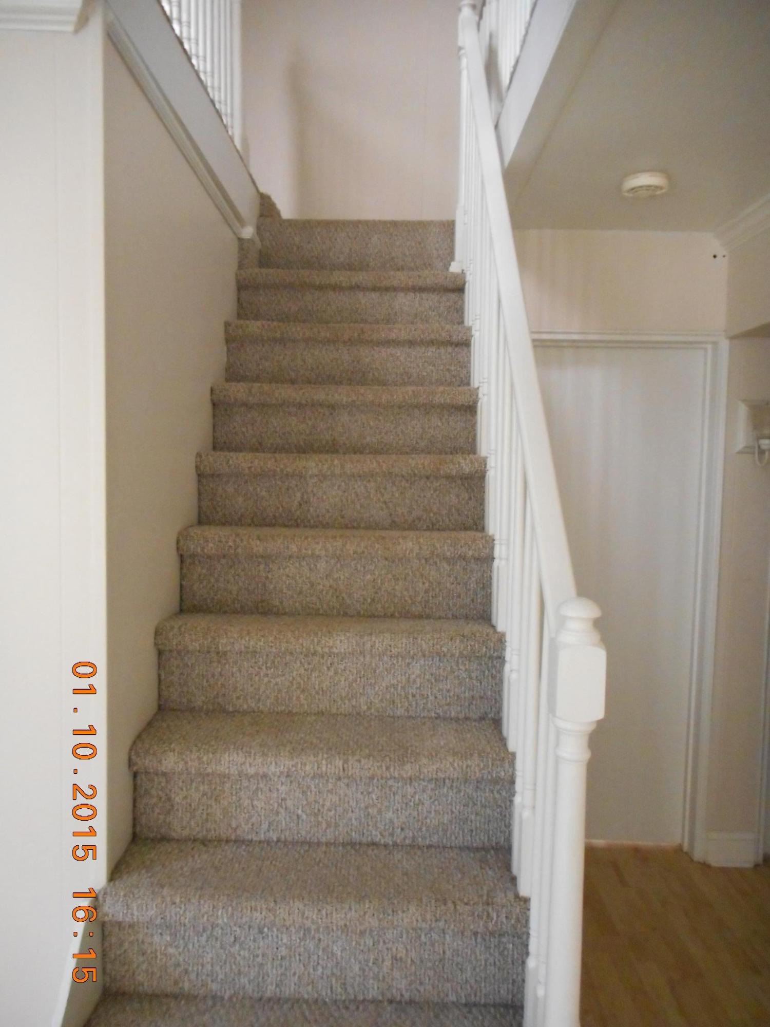 125 Parsons Road Oak Ridge, TN 37830 - Photo 21 of 40 Stairway