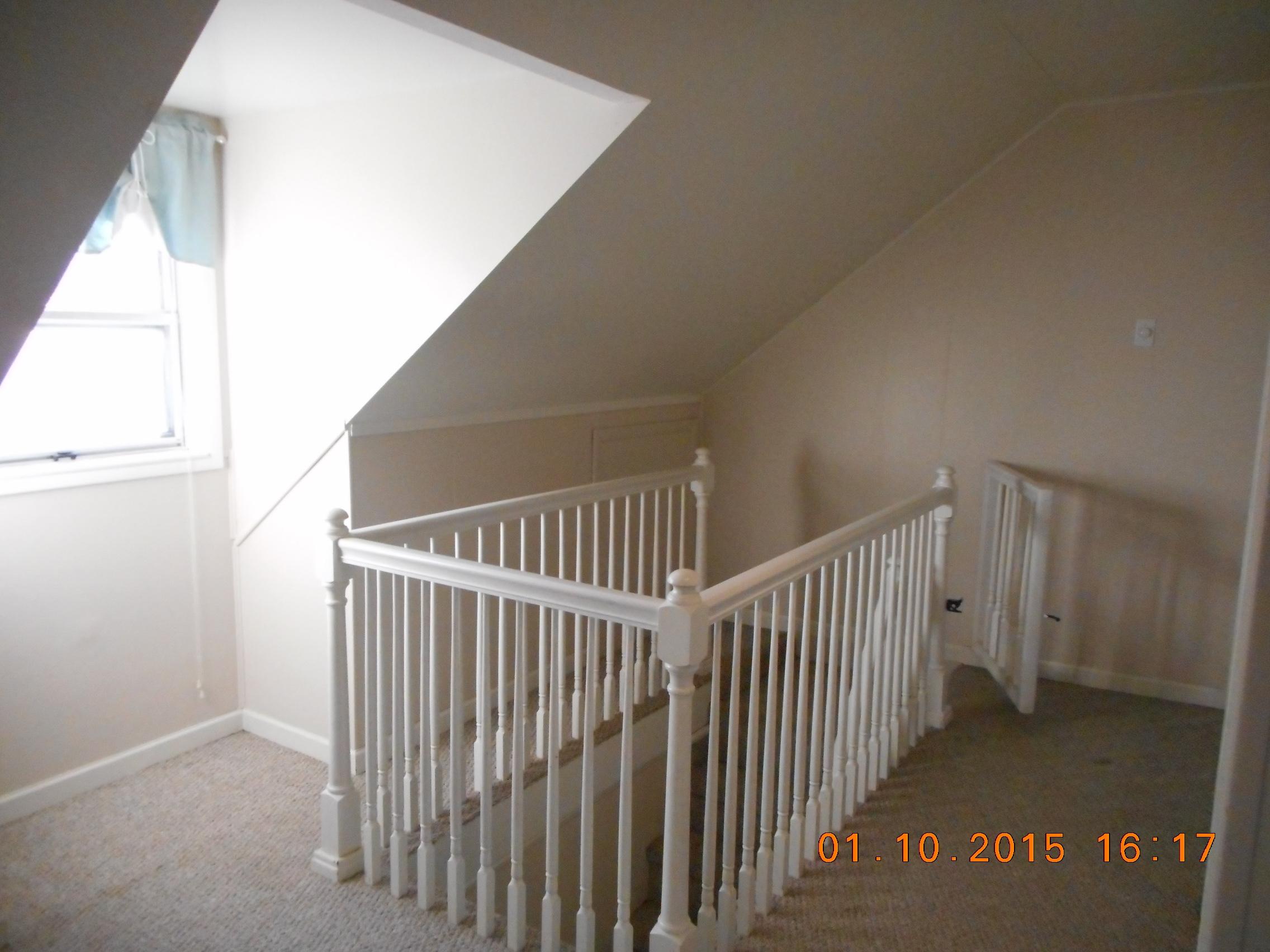 125 Parsons Road Oak Ridge, TN 37830 - Photo 28 of 40 Loft area View 2