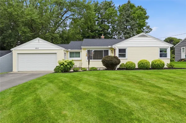$224,900 | 464 Manse Lane, Penfield, NY 14625