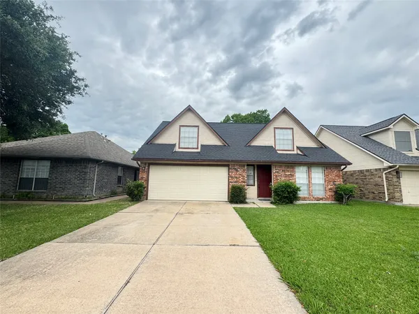 $1,950 | 1915 Reddington Road, Sugar Land, TX 77478