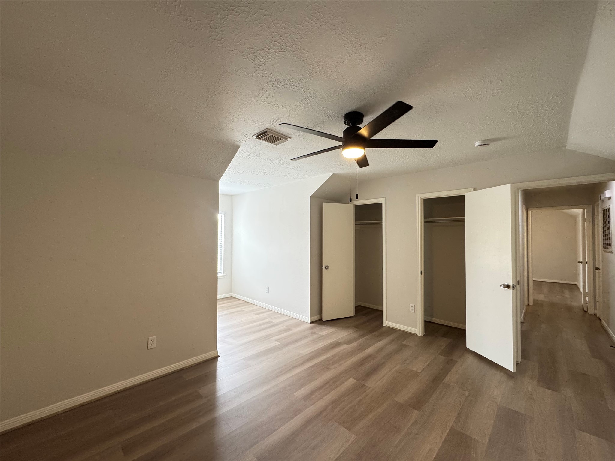1915 Reddington Road Sugar Land, TX 77478 - Photo 23 of 34