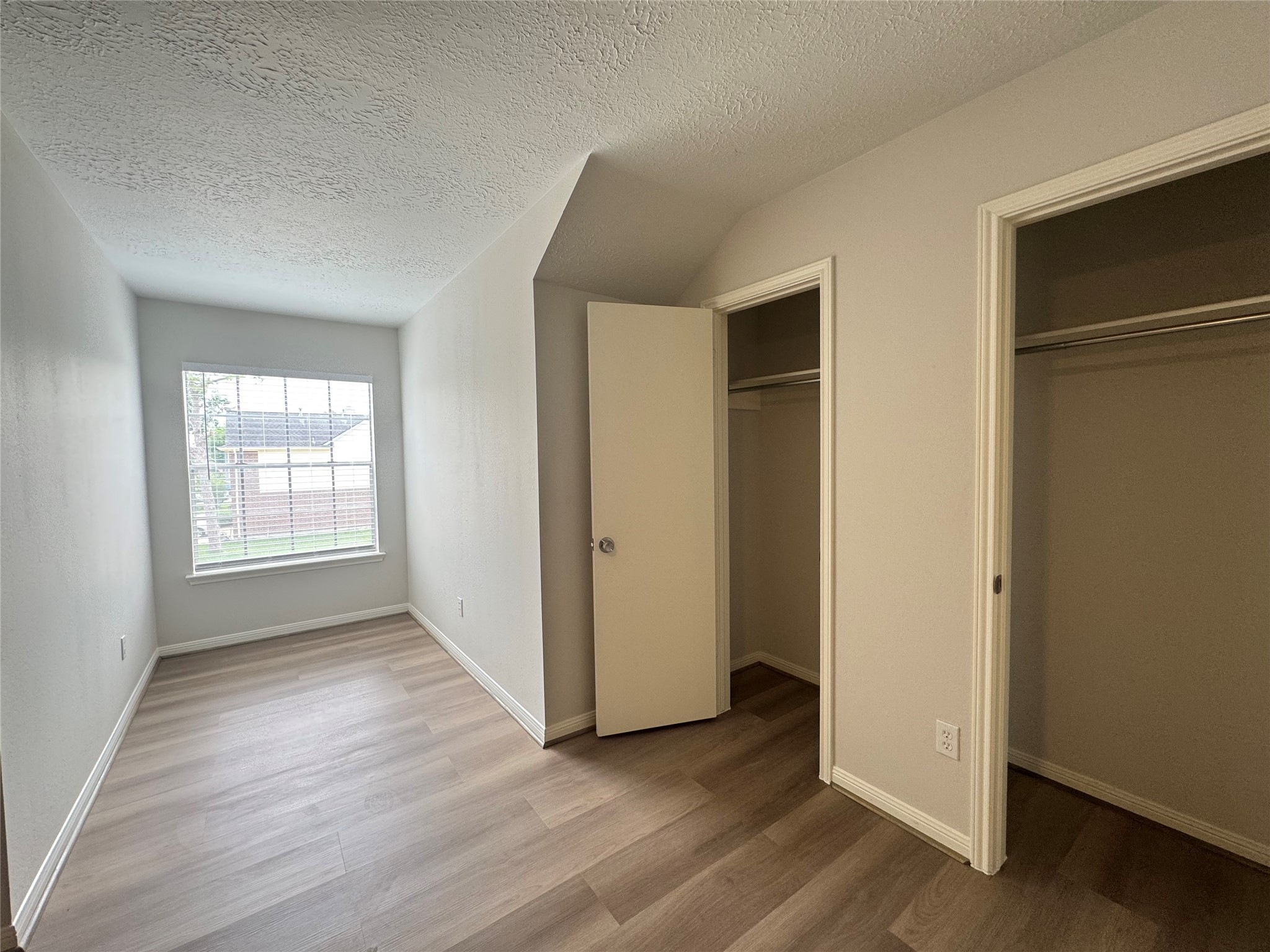 1915 Reddington Road Sugar Land, TX 77478 - Photo 24 of 34