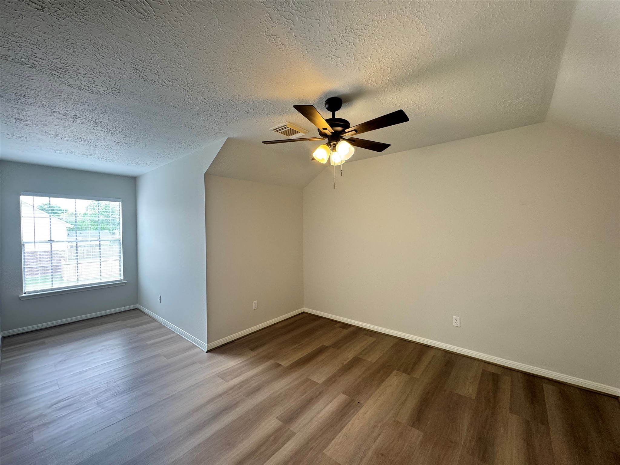 1915 Reddington Road Sugar Land, TX 77478 - Photo 26 of 34
