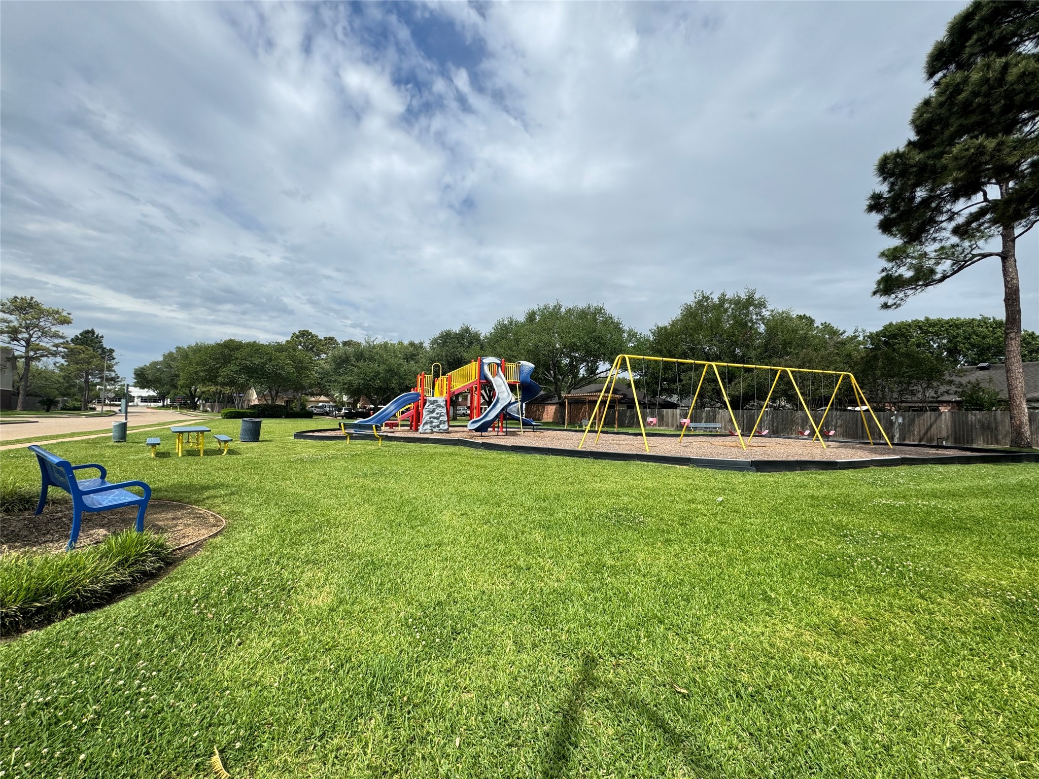 1915 Reddington Road Sugar Land, TX 77478 - Photo 33 of 34